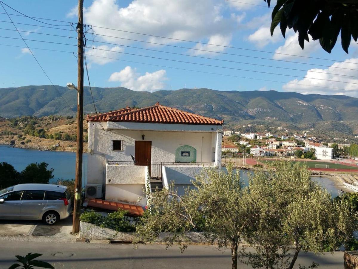 Oliver trees Poros Town Eksteriør bilde